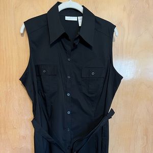 XL black sleeveless button down blouse
